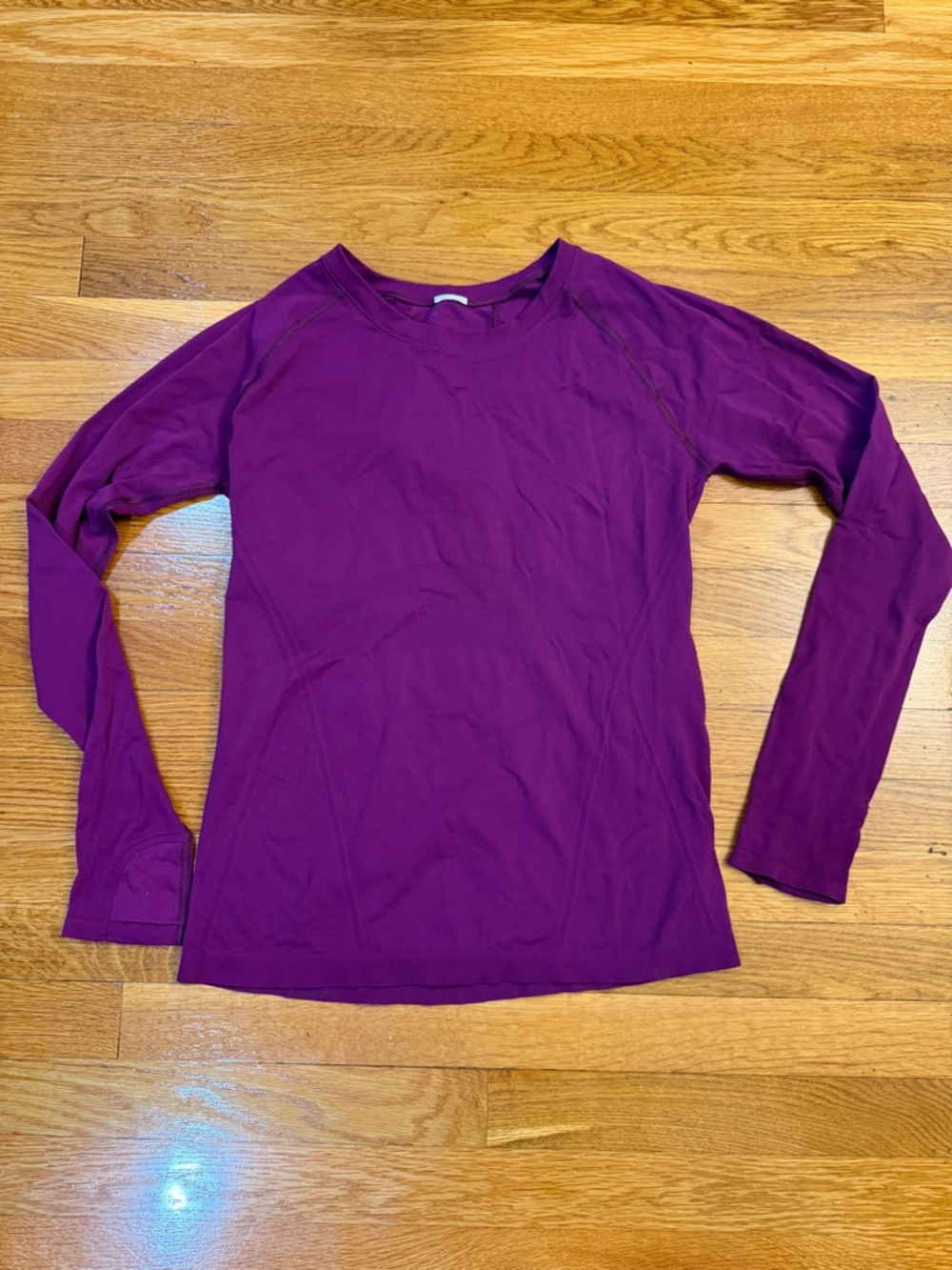 Athleta Momentum Seamless Top Long Sleeve Shirt Vibrant Purple - Size Est. Large